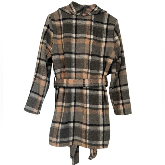 Revamped Plaid Belted Jacket - Picture 2 of 4